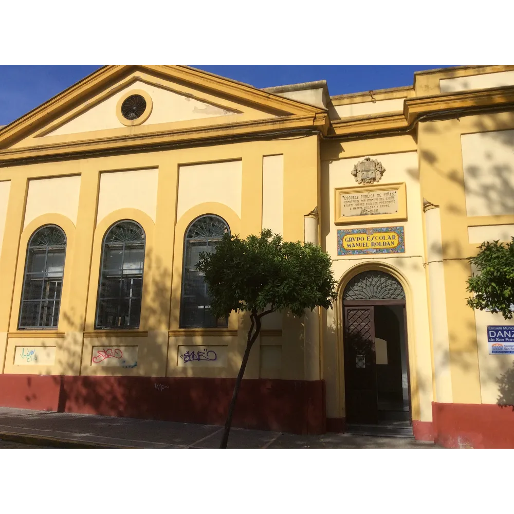 Escuela Municipal De Danza De San Fernando — baile-studio en San Fernando — 5