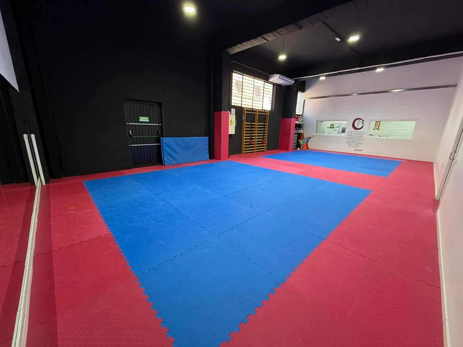 Club Deportivo De Karate Ganbaru — kampsport-studio i Madrid — bild 3