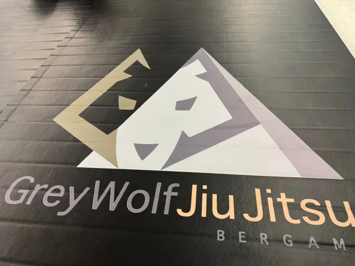 Grey Wolf Jiu Jitsu Bergamo — bjj-studio a Azzano San Paolo — 3