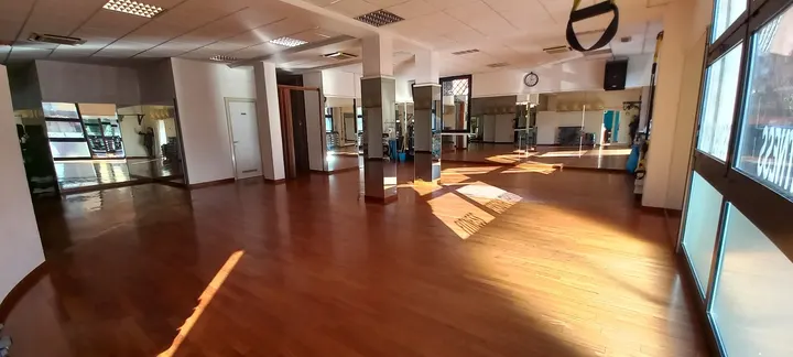 Palestre StayUp SALE CORSI Stay — crossfit-studio a Savena, Bologna — 3