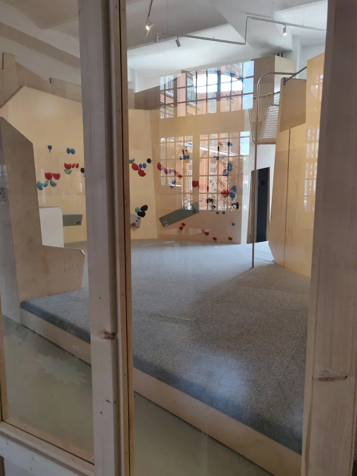 Elektra Boulderhalle — bouldern-studio in Gesundbrunnen, Berlin — 2