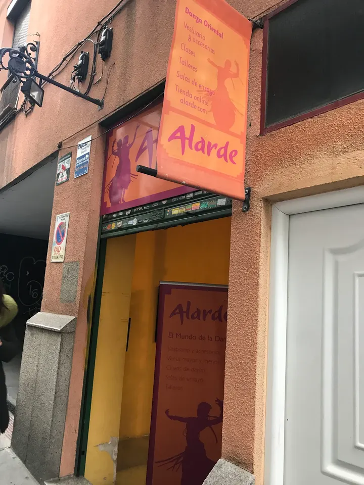 Alarde Danza Oriental — Baile en Embajadores, Madrid