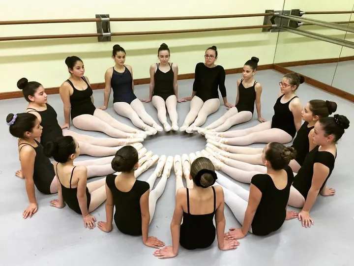 Escuela de Danza Núria Díez — baile-studio en Reus — 4