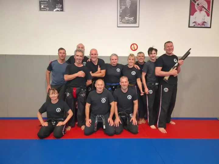 SELF DEFENSE ATTITUDES — arts martiaux-studio au Jas, Le Revest-les-Eaux — 3