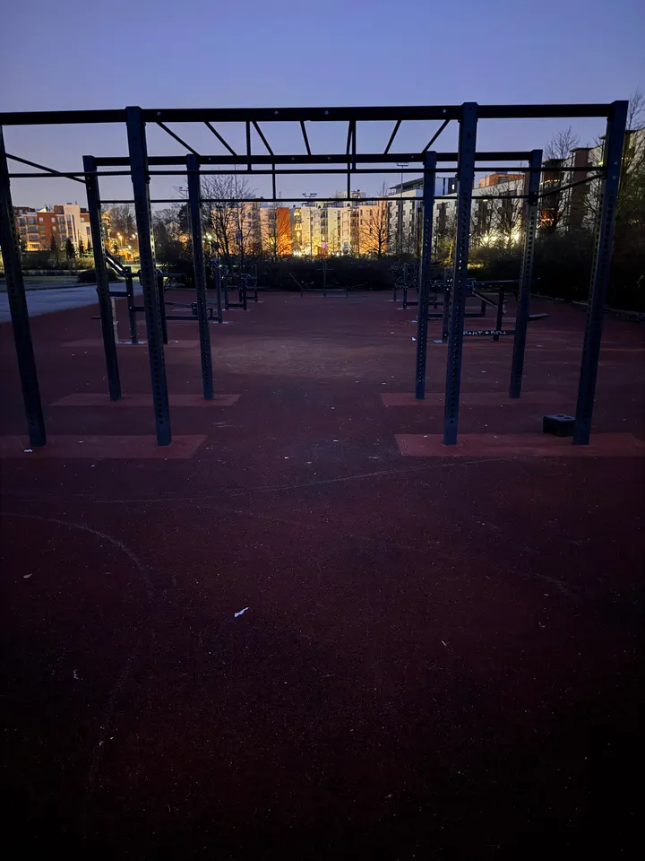 Arabianranta outdoor gym — fitnessstudio – Helsinki — 4