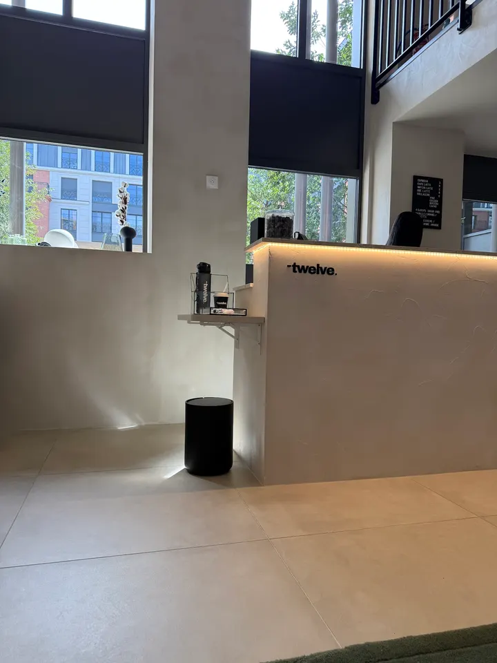 TWELVE — salle de fitness-studio à Puteaux — 3