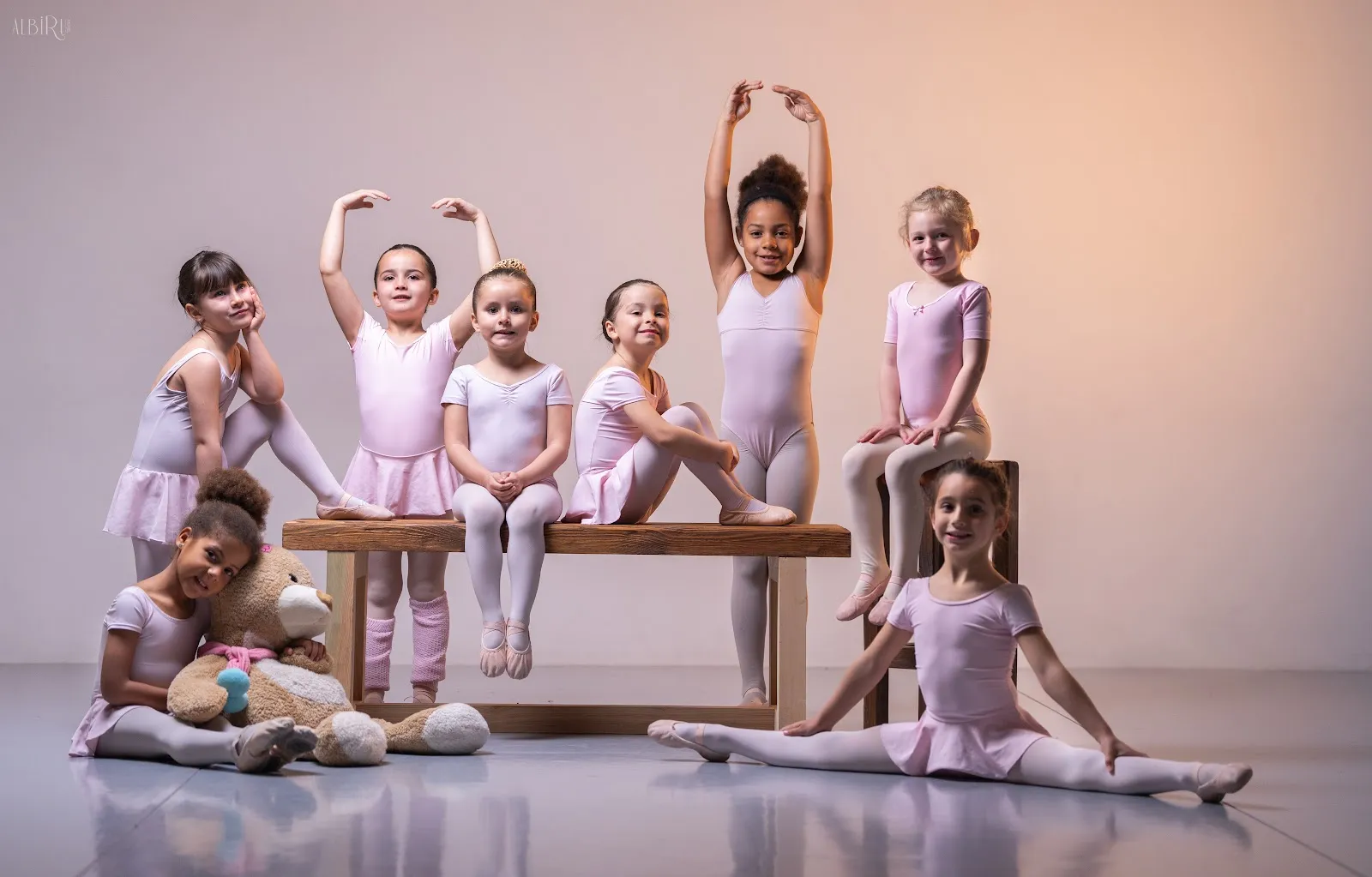 Escuela De Ballet Marina Arnal — baile-studio en La Estación — 4