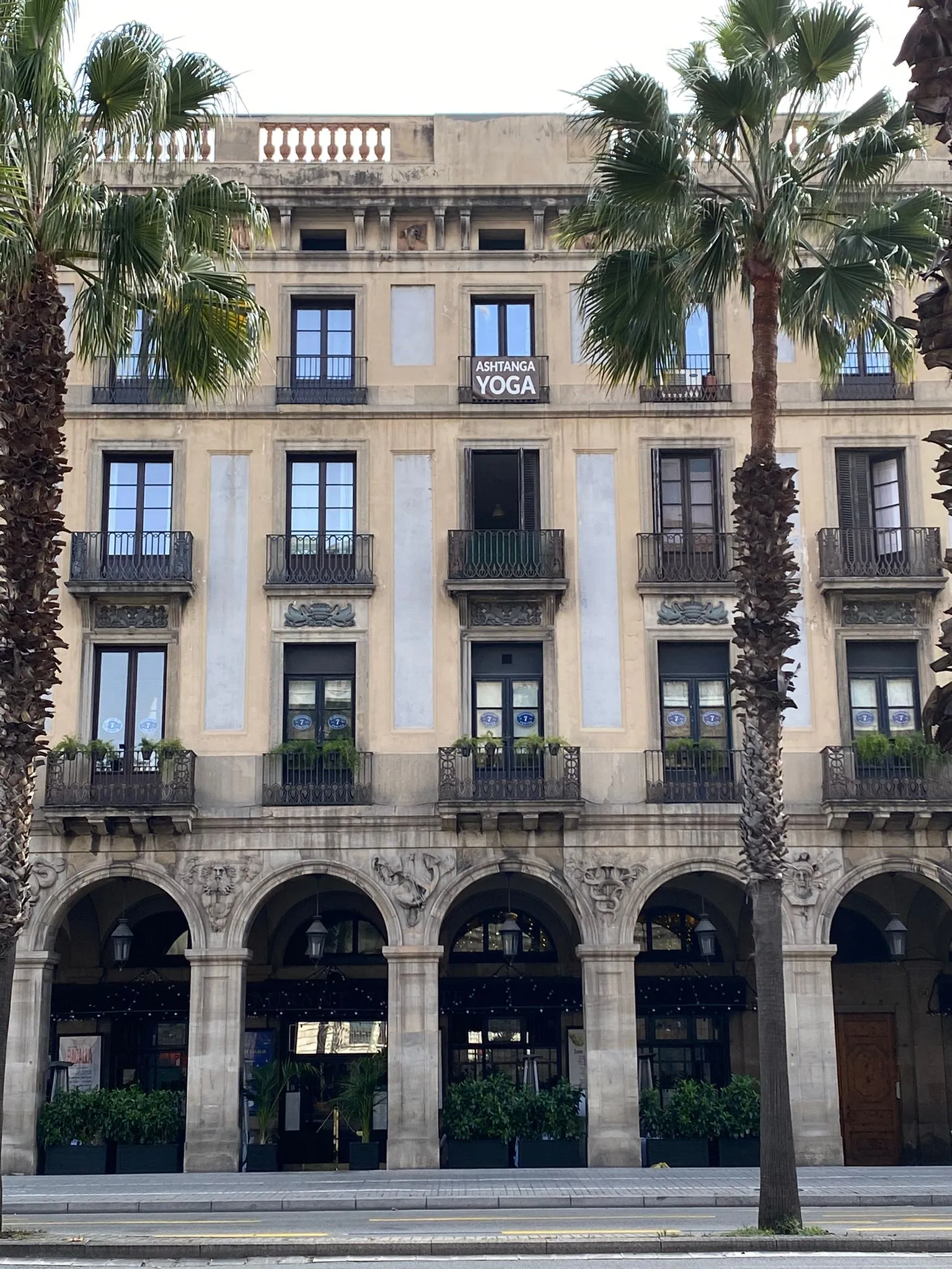Ashtanga Yoga Shala Barcelona — yoga-studio i Barcelona — bild 3