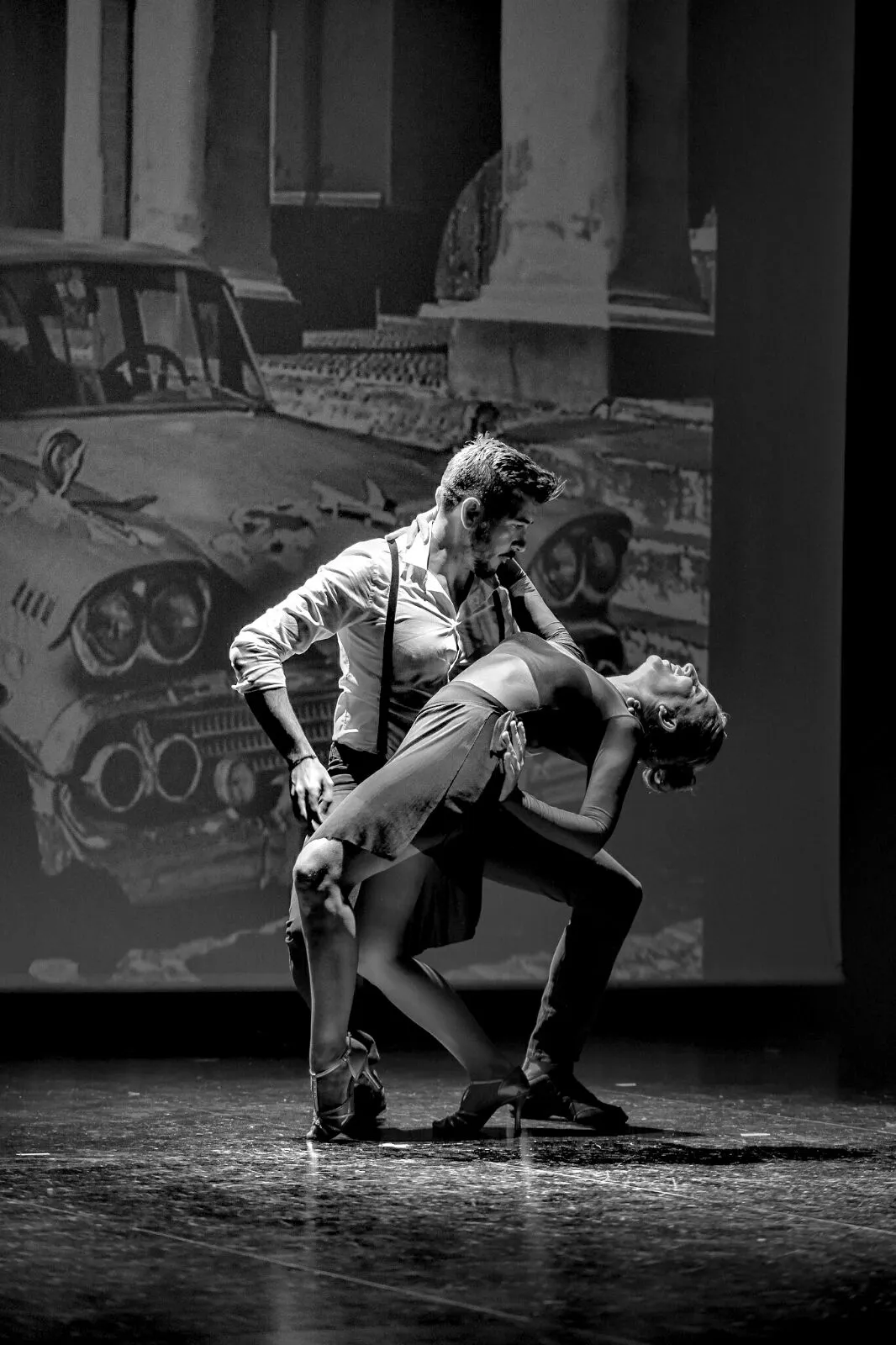 Baila con Sandra y Quique - Clases de Salsa en Málaga — baile-studio en Málaga — 3