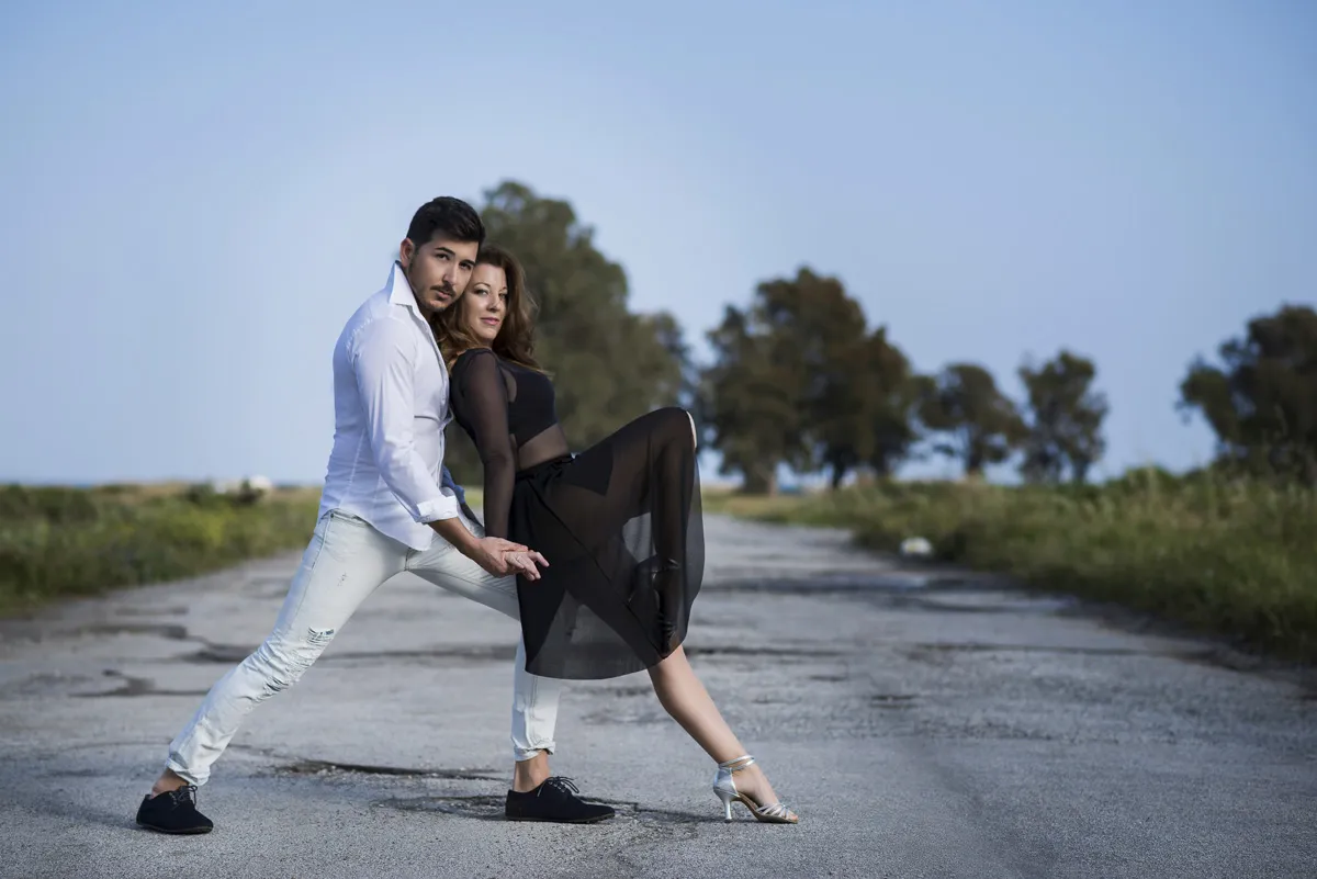 Baila con Sandra y Quique - Clases de Salsa en Málaga — baile-studio en Málaga — 4