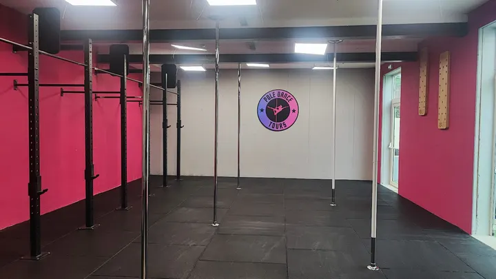Pole Dance Tours — pole fitness-studio à Rochecorbon — 3