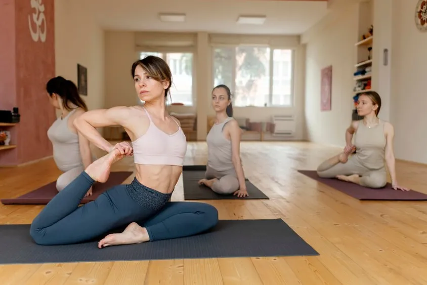 YOGA STUDIO KEEP MOVING — yoga-studio i Elcano-Los Bermejales, Sevilla — bild 3