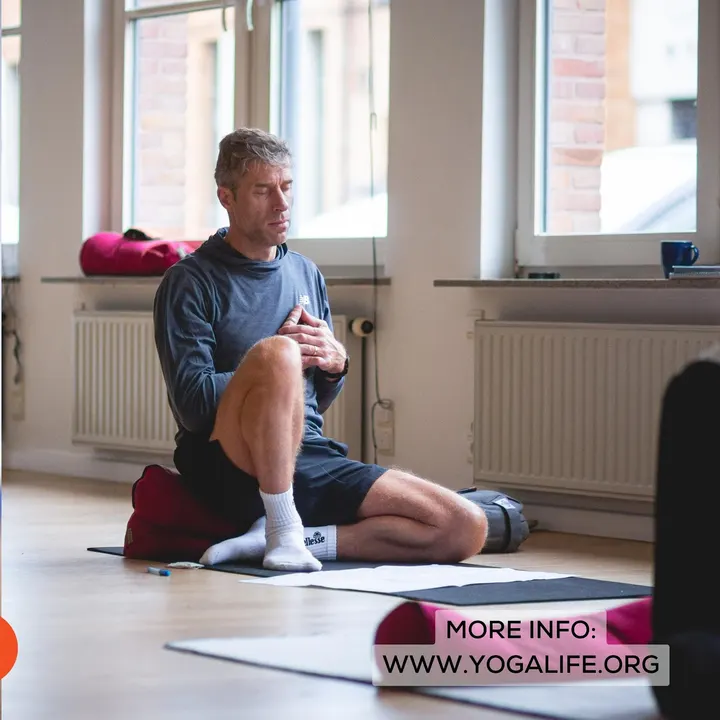 Yogalife Teacher Training Cologne — yoga-studio in Köln — 5