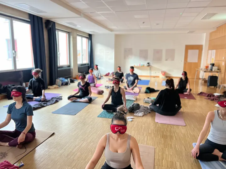 Yogalife Teacher Training Cologne — Yoga in Nippes, Köln