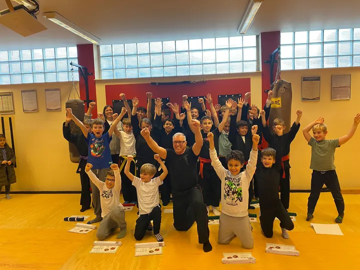 Kampfkunst und Bewegungsschule Völklingen — kampfsport-studio in Völklingen — 3