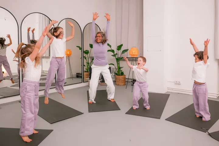 OCTOKIDS Kinderyoga Prenzlauer Berg Kids 3-7 Jahre — yoga-studio in Berlin — 3