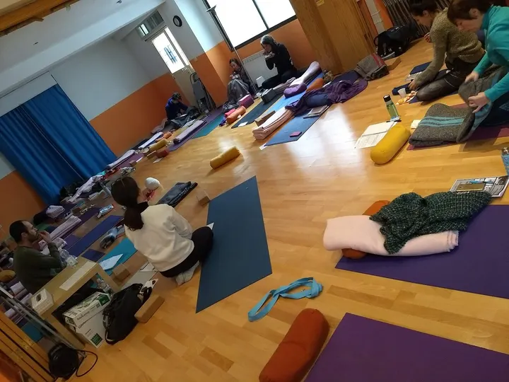Yoga Retiro — Yoga en Retiro, Madrid