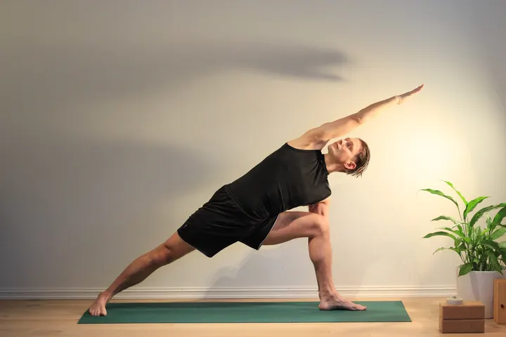 Asana Yoga — Yoga i Bredsand, Moss