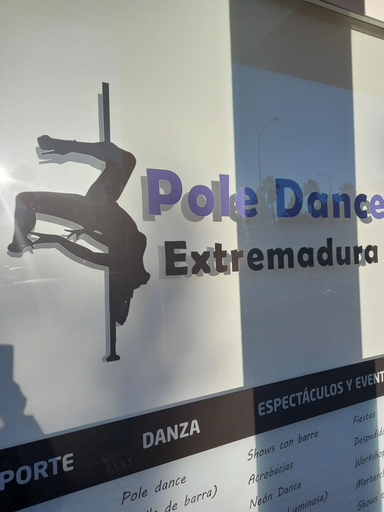 BE A RAINBOW — baile-studio en María Auxiliadora, Badajoz — 2