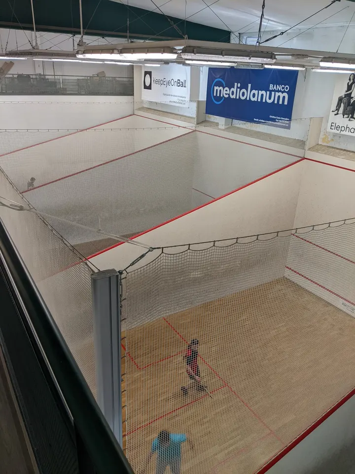 Rackets Madrid — Entrenamiento personal en La Puentecilla y Los Majuelos, Las Rozas de Madrid