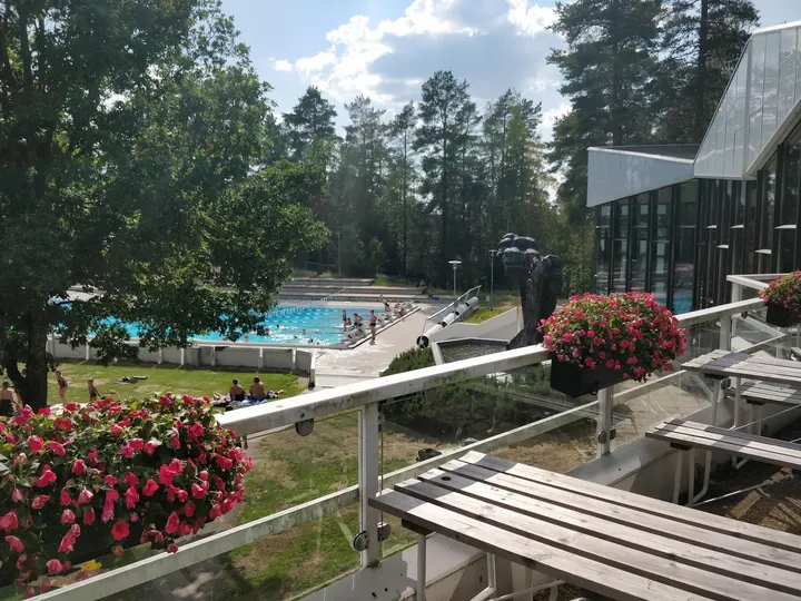 Sveitsin uimala — Fitnessstudio – Sveitsi, Hyvinkää