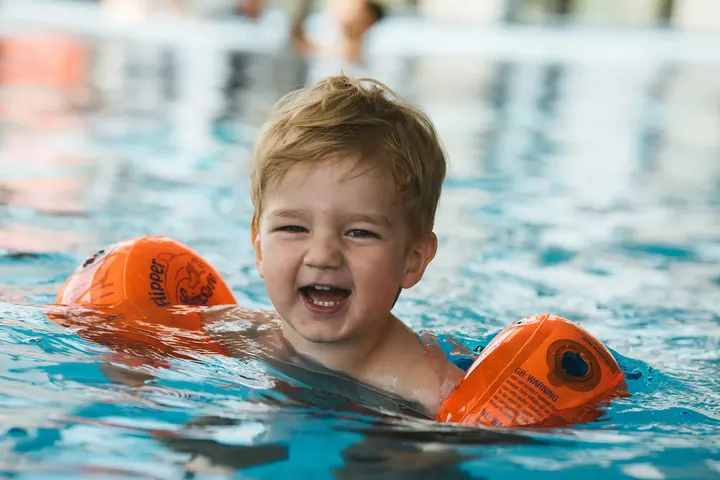 Schwimmschule im Gartenhallenbad Enger — studio in Enger — 2