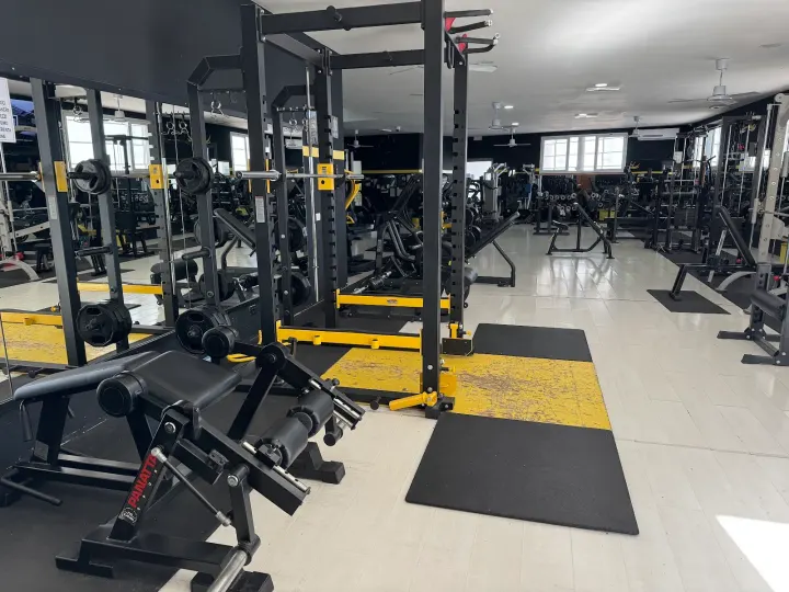 The King Body Building H24 — palestre-studio a Sacro Cuore, Modica — 3