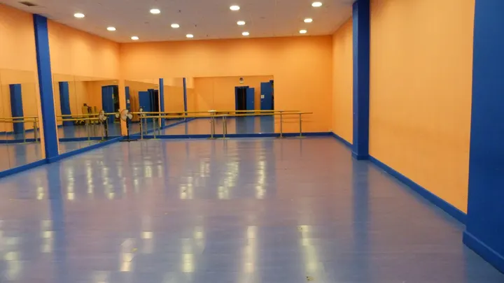 Ritmolugo — baile-studio en Castelo de Abaixo, Lugo — 2
