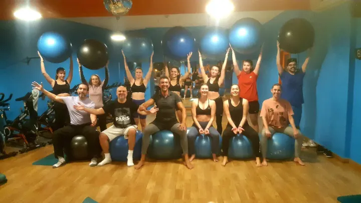 Pura Adrenalina - Fitness Center — ginásio-studio em Pragal, Lisboa — 2