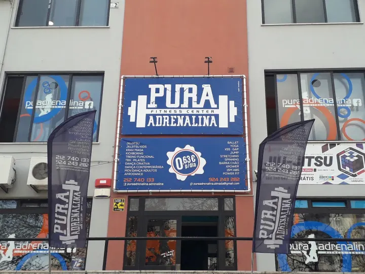 Pura Adrenalina - Fitness Center — Ginásio em Pragal, Almada
