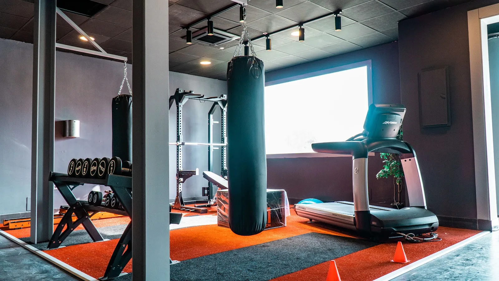 Featness Gym El Puerto de Santa María — estudio de fitness-studio en Sudamérica, El Puerto de Sta María — 2