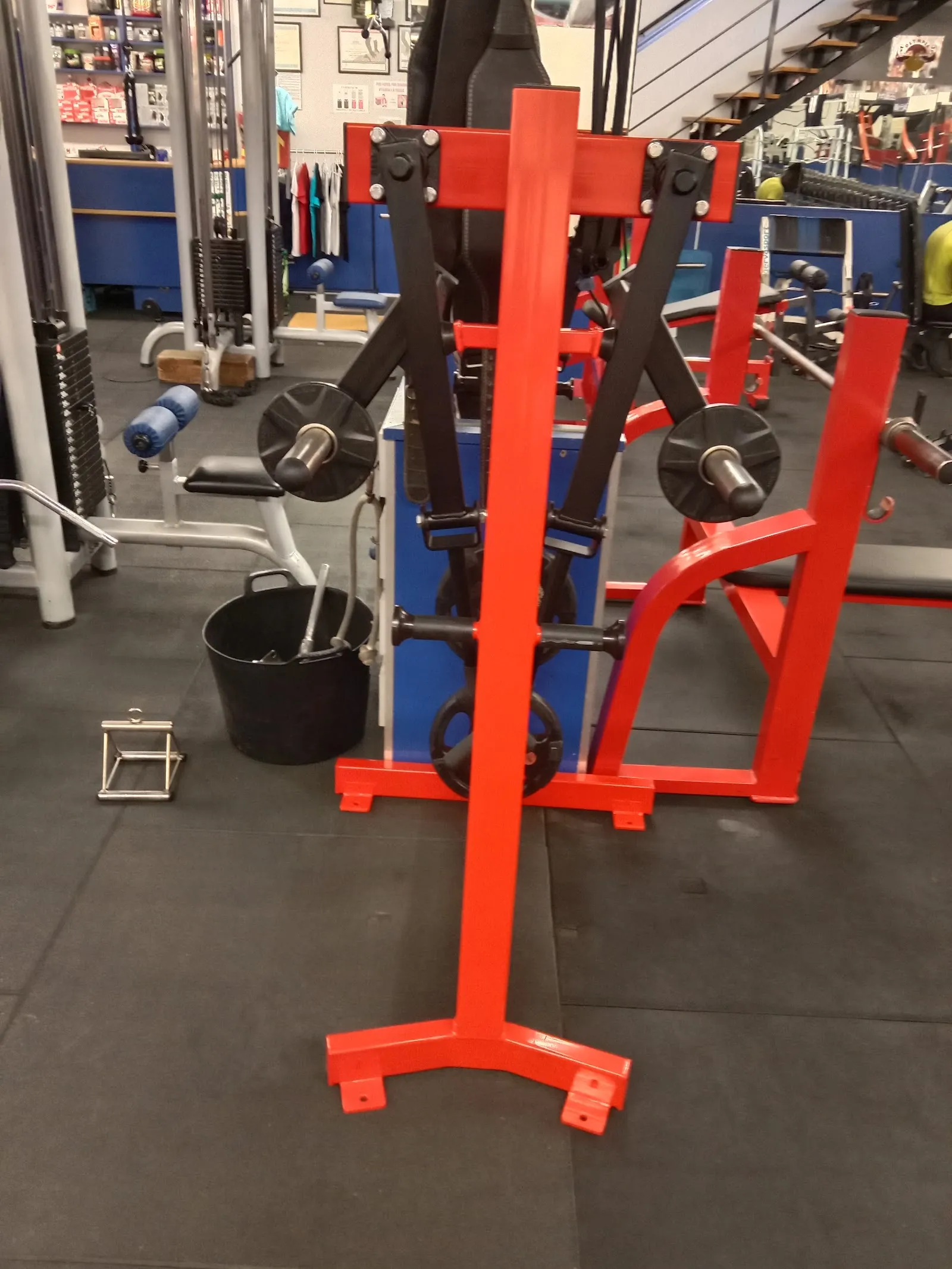 Gimnasio Olympia — fuerza-studio en Armilla — 3