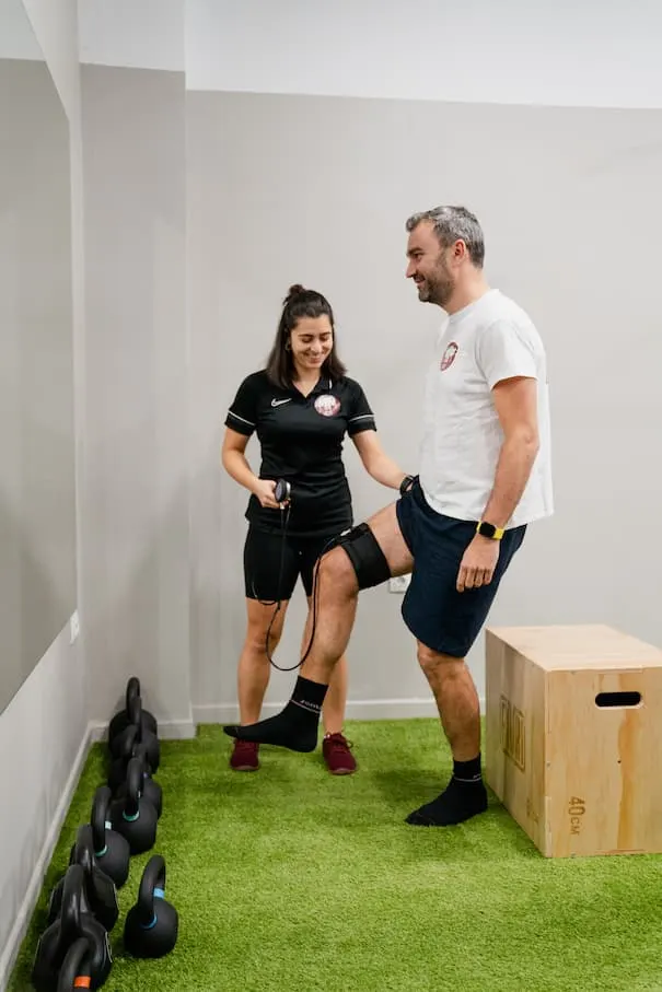 MMFIT entrenamiento - Readaptación de lesiones y entrenamiento personal — Fuerza en Eras de Renueva, León