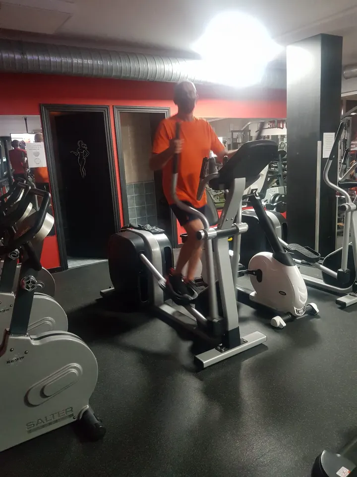 ESFORZA — entrenamiento personal-studio en Cistérniga — 2