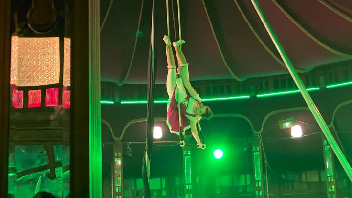 Les Arlequins - École de Cirque — arts aériens-studio à Istres — 4
