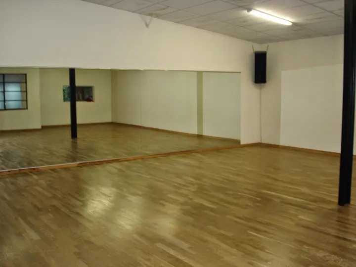 Tous en Scène — danse-studio à Bron, Lyon — 2