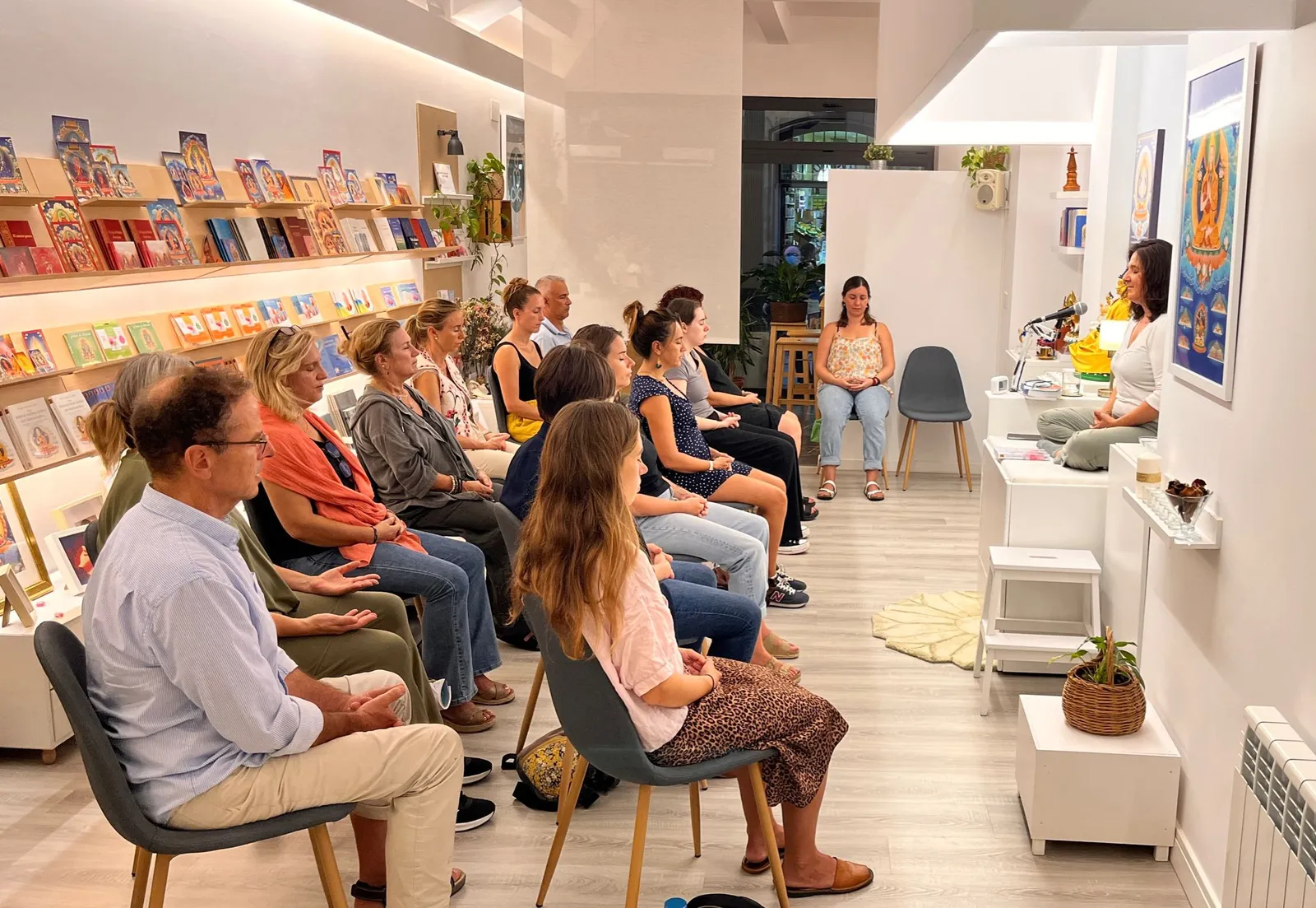 KMC Bilbao – Centro de Meditación Kadampa — meditation-studio i Casco Viejo, Bilbao — bild 2