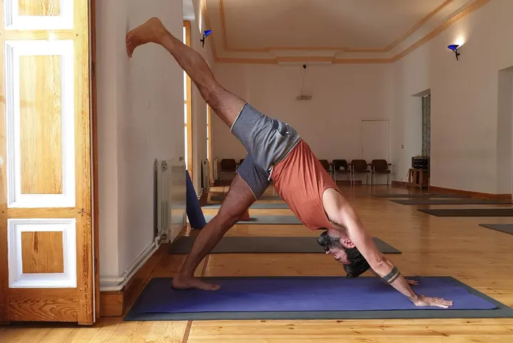 Borja Yoga Y Terapia — yoga-studio en Embajadores, Madrid — 3