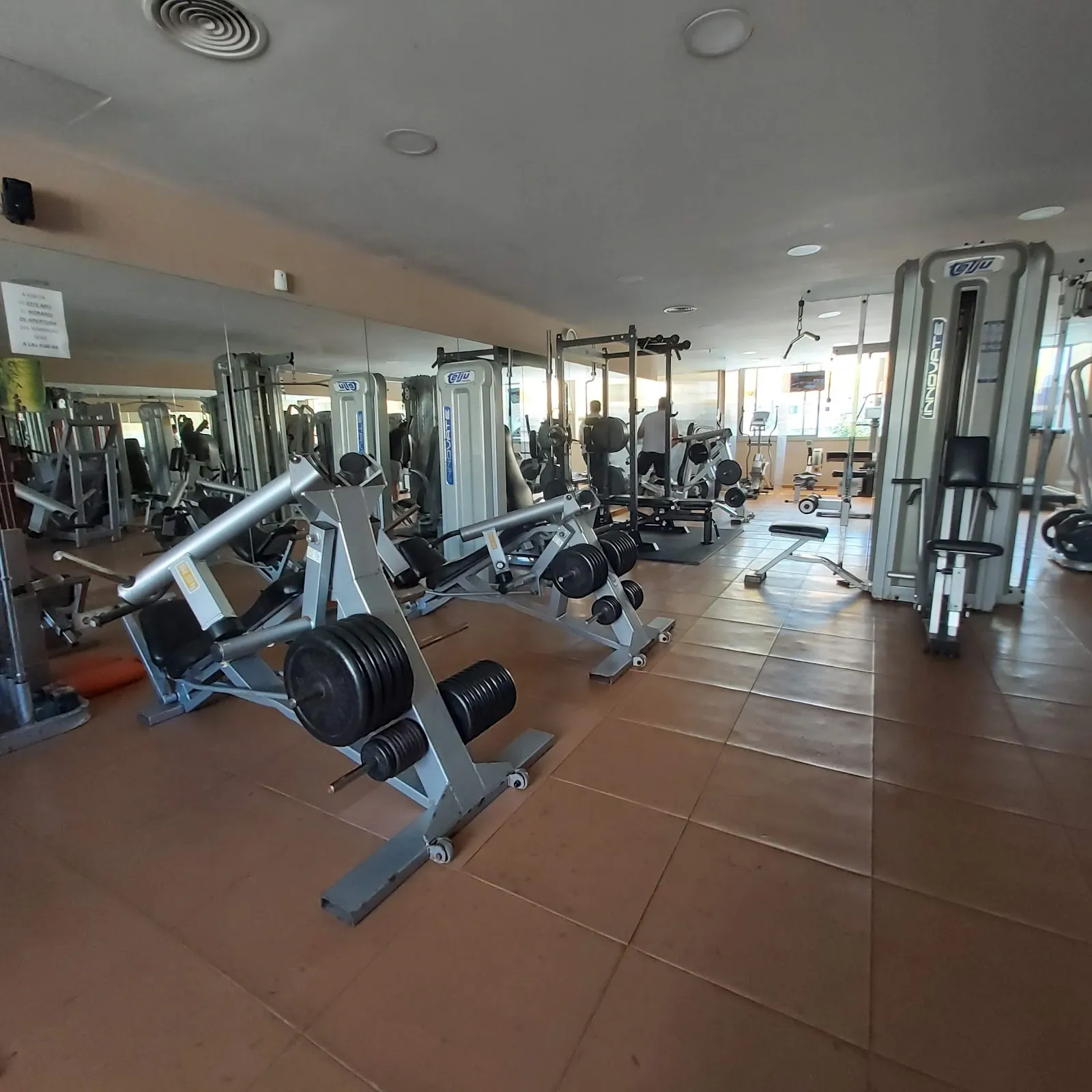 Miranda Gym — estudio de fitness-studio en Coll den Rabassa — 3