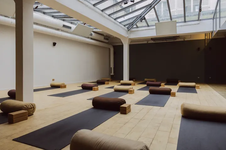 BANDHA YOGA Studio Yoga et Pilates (Mat & Reformer) — Yoga à Paris 6e Arrondissement, Paris