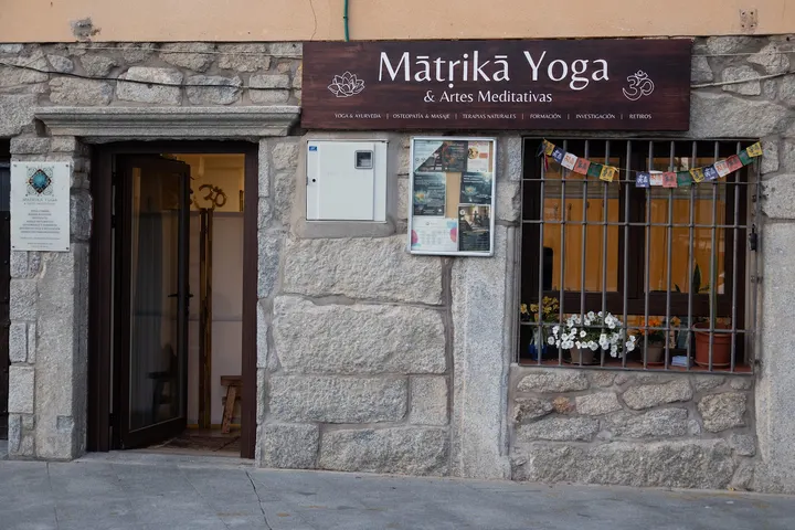 Matrika Yoga School — yoga-studio en Sexmo de Casarrubios, Chapinería — 2