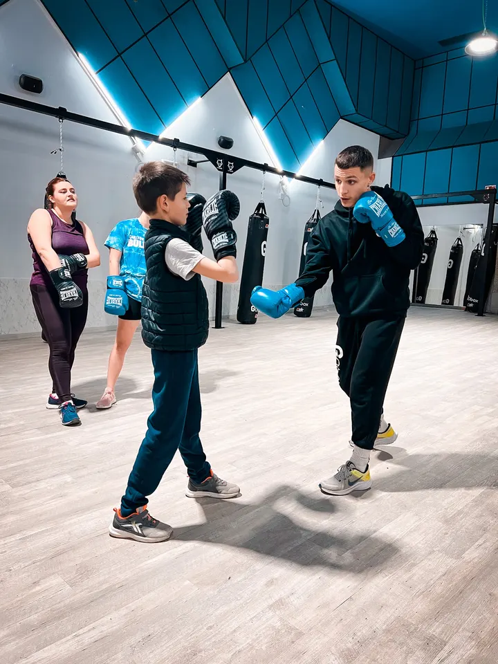Round 7 Boxing Club Las Rozas — artes marciales-studio en BURGOCENTRO — 3