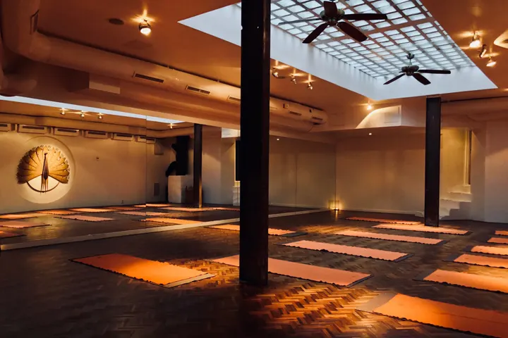 DuCalme Yoga — hot yoga-studio in Stockholm — 3
