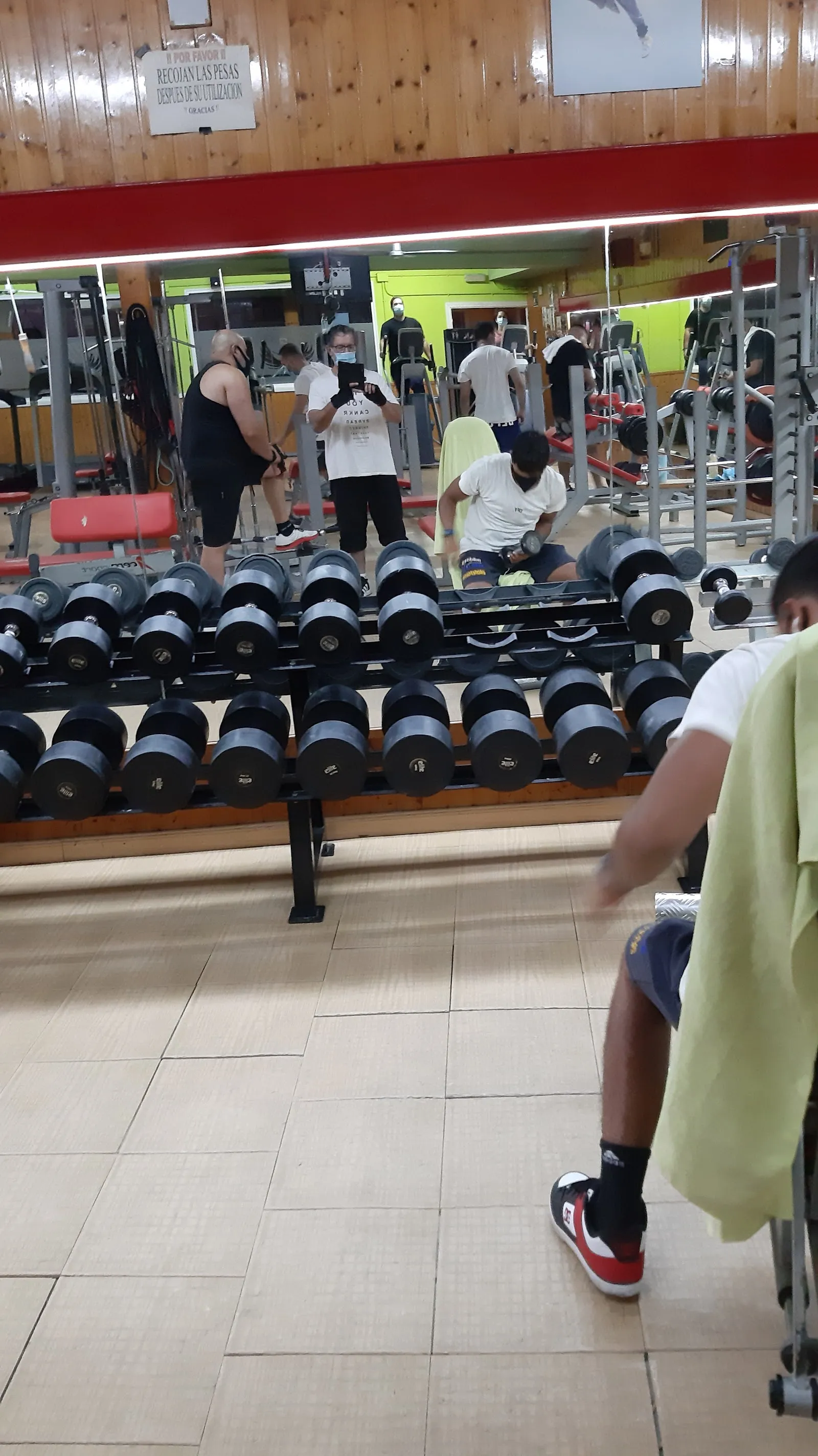 Gimnasio Atlas — fuerza-studio en Valdemorillo — 2
