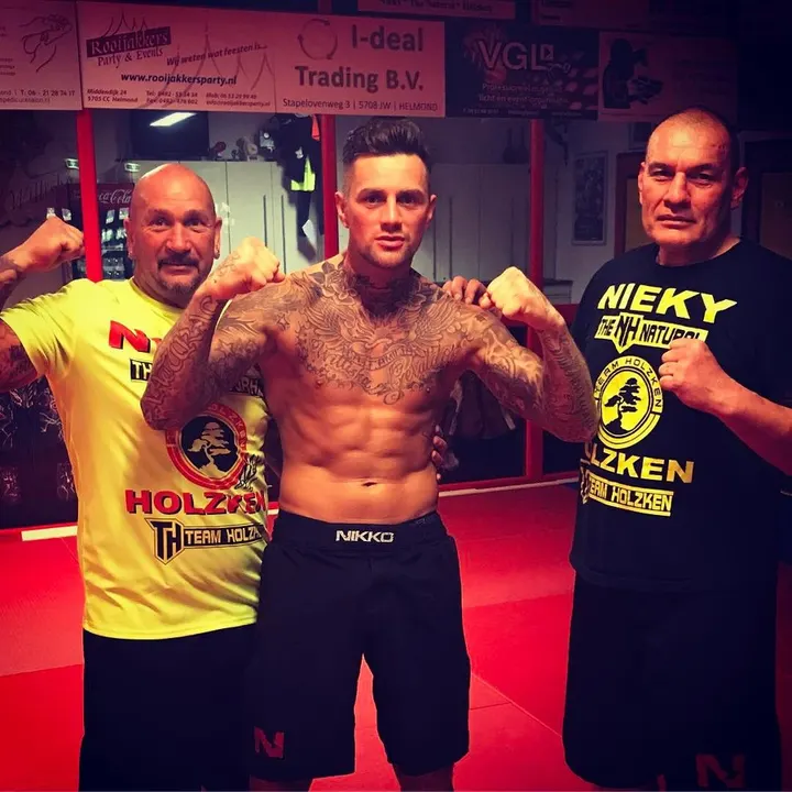 Team Holzken & Helmondse Amateur Boksvereniging — Boksen in Straakven, Helmond