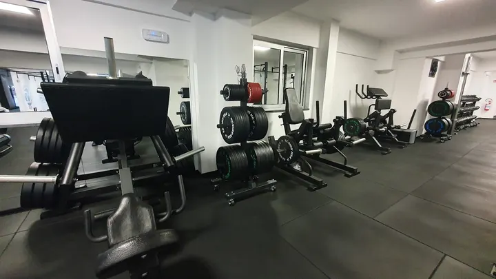 Impact Personal Gym — palestre-studio a Roges — 3