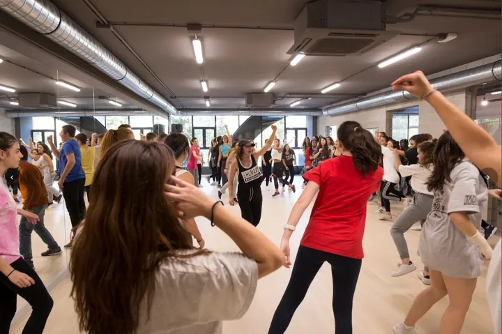 Escuela de Danza Urbana BASMOVE — baile-studio en Granada — 4