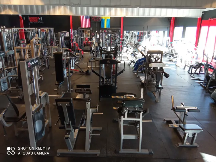 Iron House Gym & Fitness — styrketräning-studio i Slavsta by, Uppsala — 2