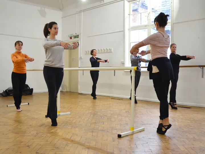 Alessandra Masoero Ballet Classes 35 Powis Square — dance-studio in London — 3
