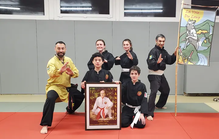 Sheng Zhi Qi Dao La Voie du Loup — arts martiaux-studio à Aix-en-Provence — 3